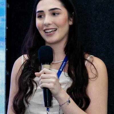 Julia Agra
